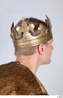 Photos Medieval King in Gold Suit 1 King's crown Medieval…